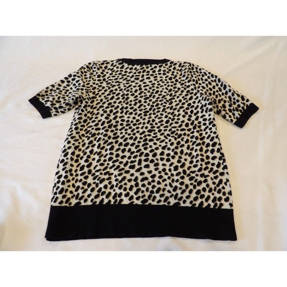 Ann Taylor Medium Cheetah Print Sweater Tee Medium Short Sleeve Big Cat Animal - Picture 8 of 8